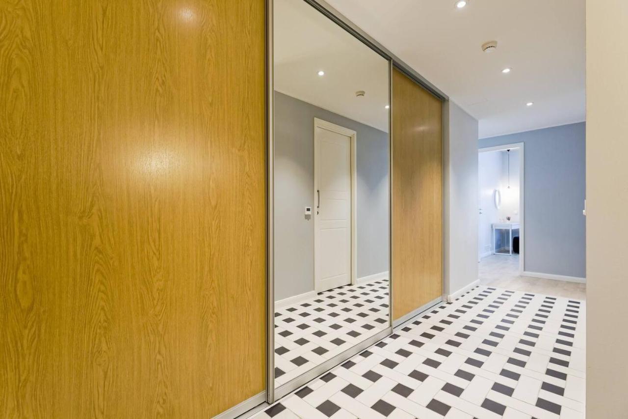 Leilighet Apartments, Quiet With Free Parking And Ac. Tallinn