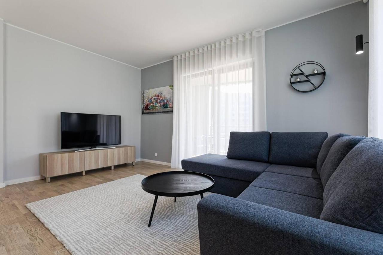 Apartments, Quiet With Free Parking And Ac. Tallinn
