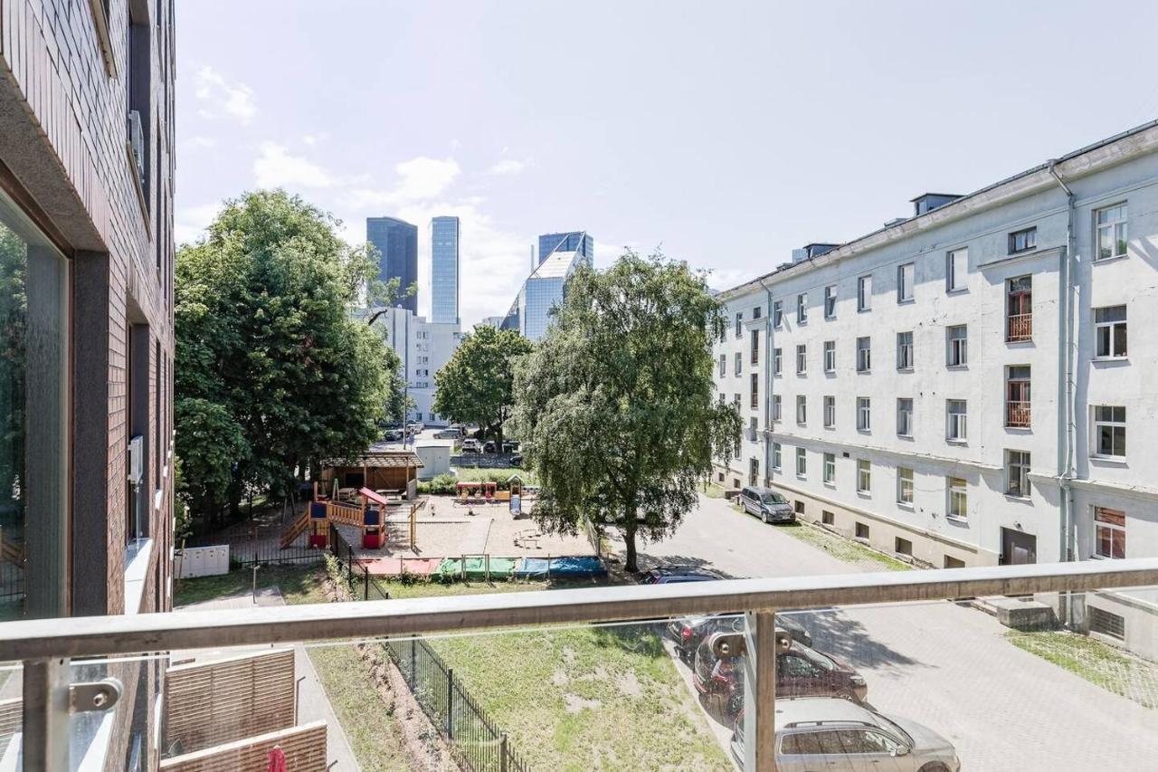 Apartments, Quiet With Free Parking And Ac. *